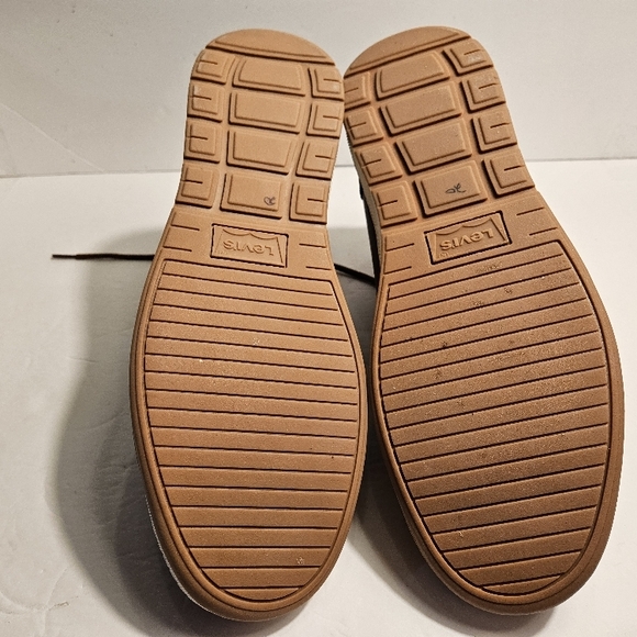 Levi's Brown Chukka Boots - Picture 5 of 5